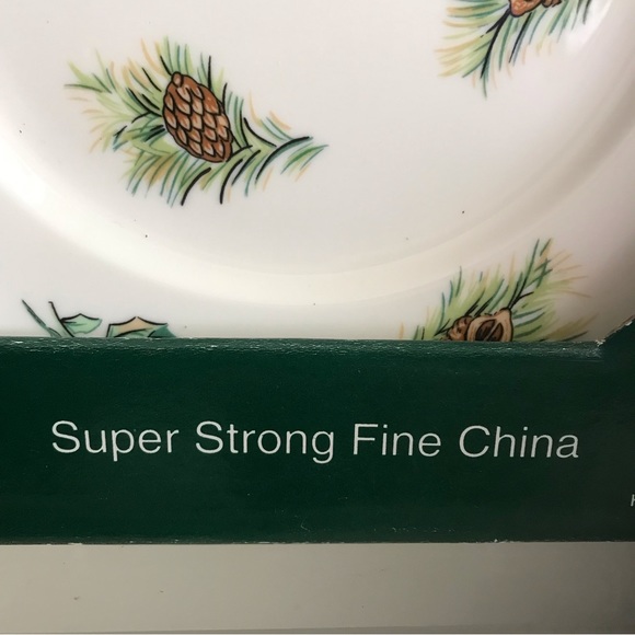 MIKASA Christmas Wish Set of 4 Salad Plates Super Strong Fine China - NIB - Picture 4 of 14